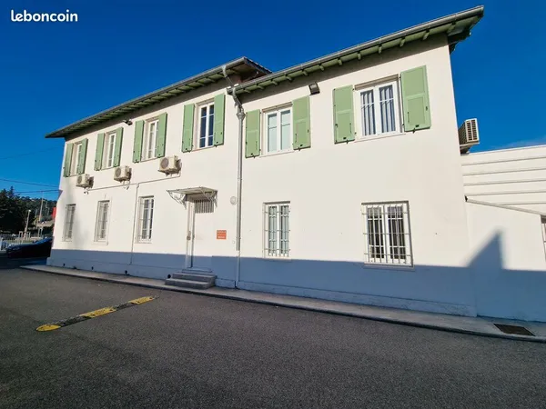 ENTREPOT - LOGISTIQUE 280 m² NICE