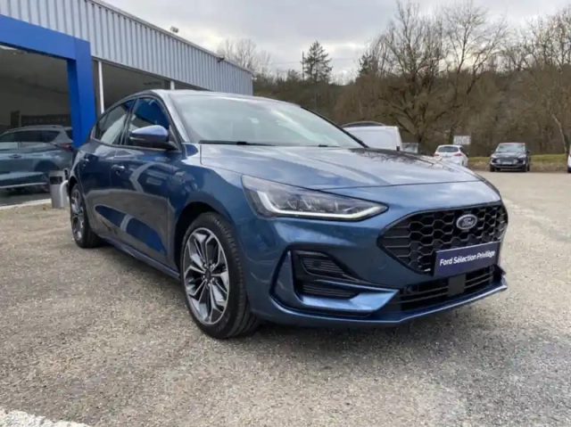 Ford Focus 1.0 flexifuel mhev 125ch st-line design — photo 12