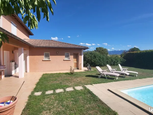 Maison 5 pièces 140 m²
