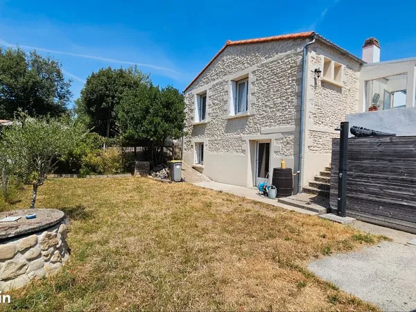 Maison en pierres coup de coeur aux Conches