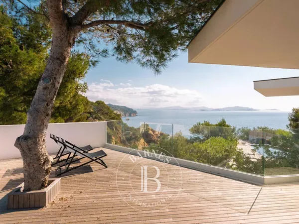 ENSUÈS-LA-REDONNE - CALANQUES DE LA CÔTE BLEUE Villa individuelle avec piscine privée - 4 chambres -