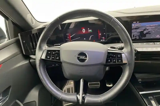 Opel Astra hybrid 180 ch bva8 — photo 43