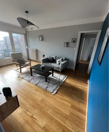 Appartement F3 meublé avec extérieur et parking - Saint Maurice Pellevoisin