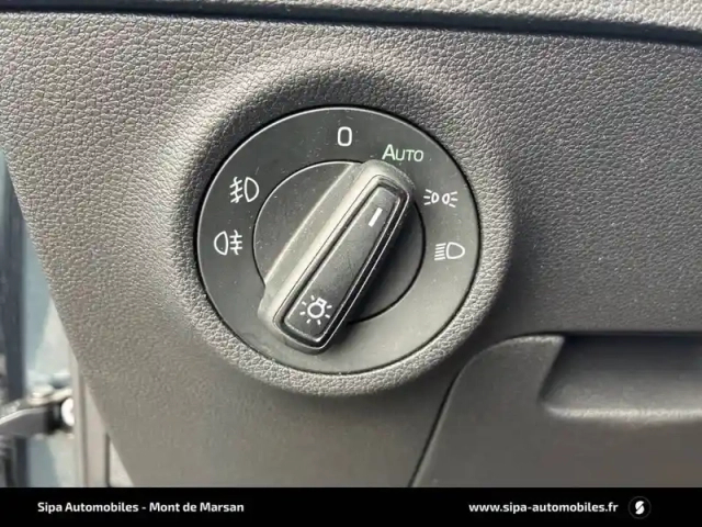 Skoda Karoq 2.0 tdi 116 ch scr dsg7 — photo 26