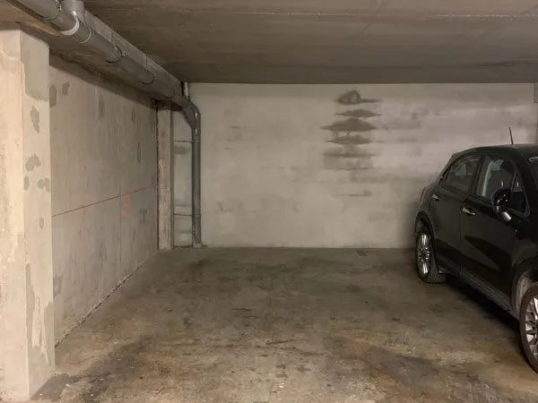 Parking auto moto