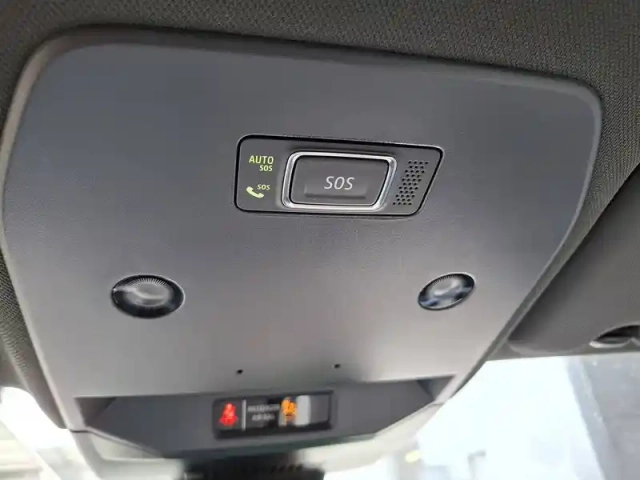 Renault Megane e-tech ev60 220 ch super charge — photo 43