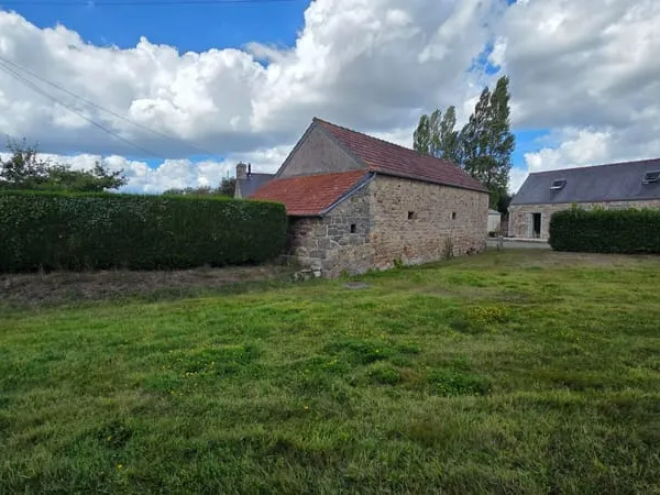 Bâtiment pierres sur 862 m² de terrain constructible