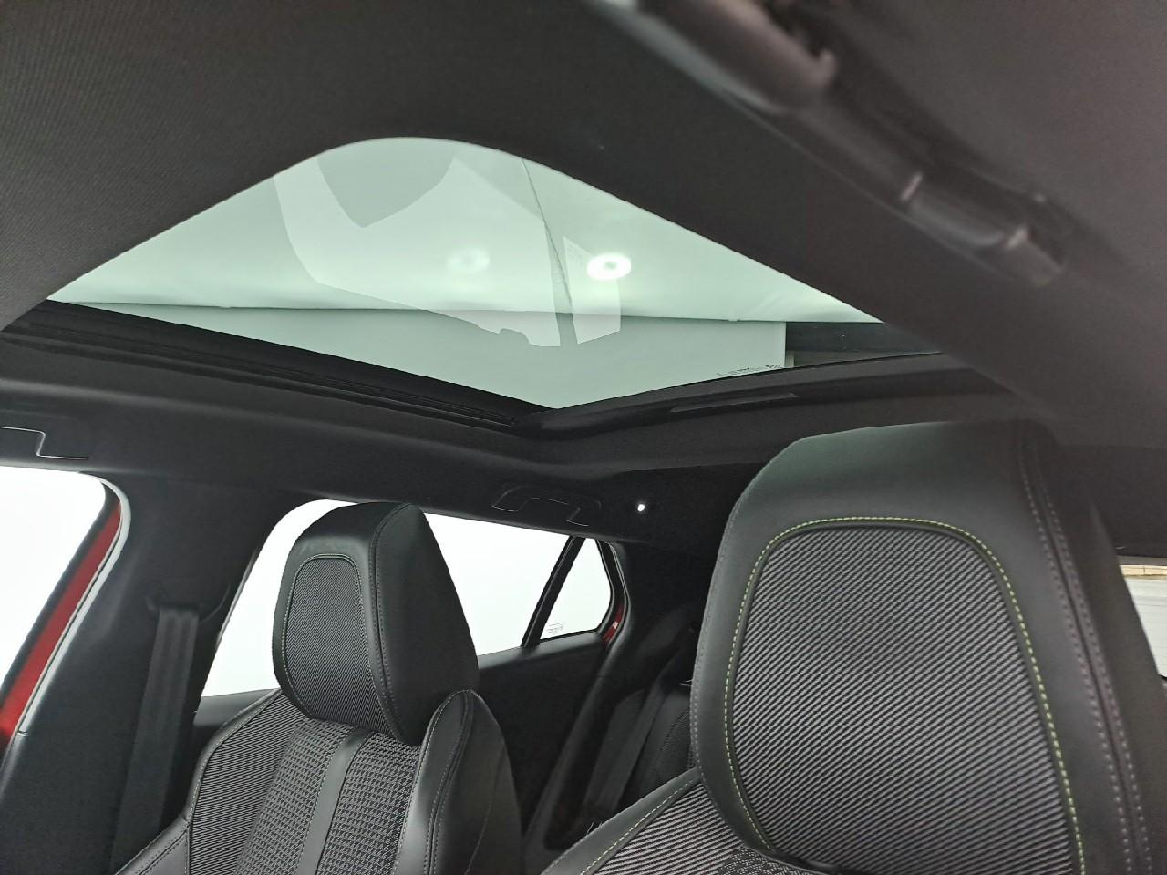 Peugeot 2008 puretech 130 s&s eat8 gt — photo 23