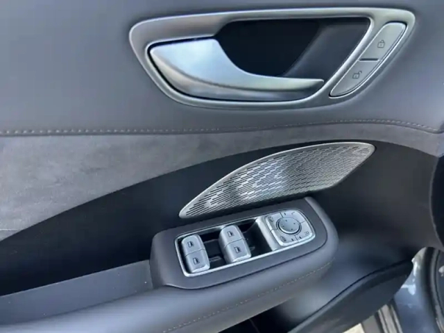 Mg Mgs6 luxury dual motor 77 kwh — photo 18