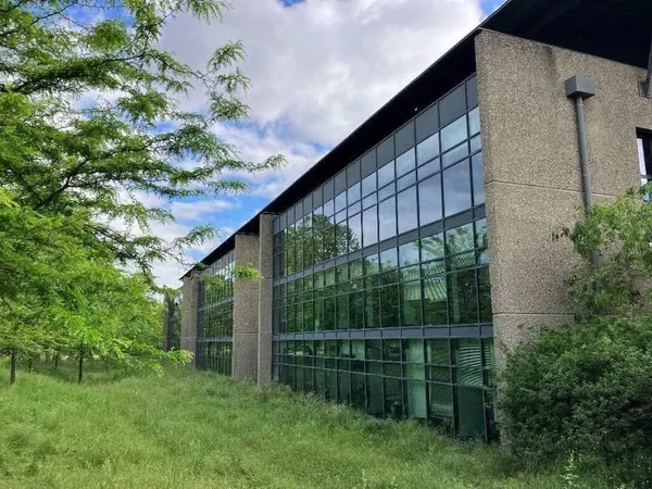 Bureaux 1725 m²