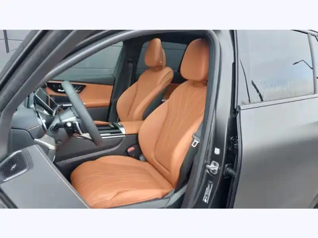 Mercedes Glc 300 e  hybrid eq 4matic — photo 18