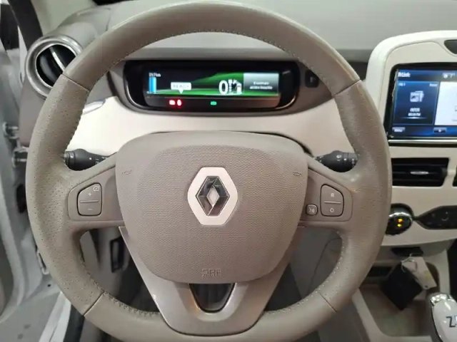 Renault Zoé zoe r90 — photo 33