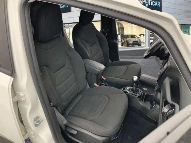 Jeep Renegade 1.6 i e.torq evo s&amp;s 110 ch brooklyn edition — photo 9