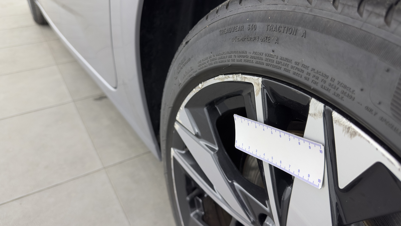 Peugeot 308 SW PHEV 180 e-EAT8 — photo 43