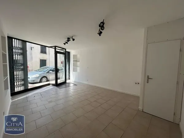 Location / Local Commercial - 24 m²