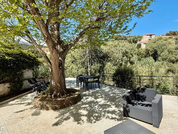 Bastia - Agliani avec grande terrasse exposée ouest libre jusqu'en avril uniquement