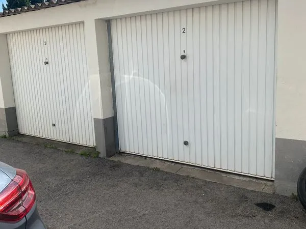 Garage à louer route de sauve