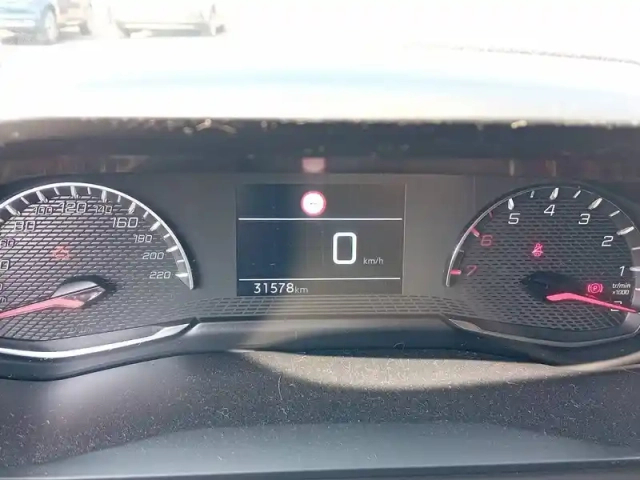 Peugeot 208 puretech 75 s&amp;s bvm5 — photo 22