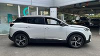 Peugeot 3008 HYBRID4 300ch GT Line e-EAT8 — photo 4