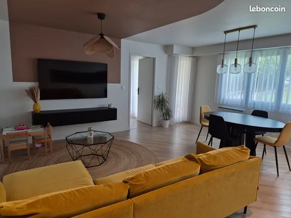 Appartement 4 pièces 80m² avec garage et balcon