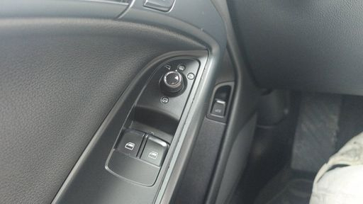 Audi A5 Coupe 3.2 FSI V6 265 Quattro Tiptronic 6 - Ambition Luxe – 2009 – 177699 km – Essence – Boîte Automatique — photo 17