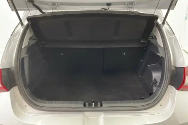 Hyundai I20 1.0 t-gdi 100 dct-7 hybrid 48v — photo 12