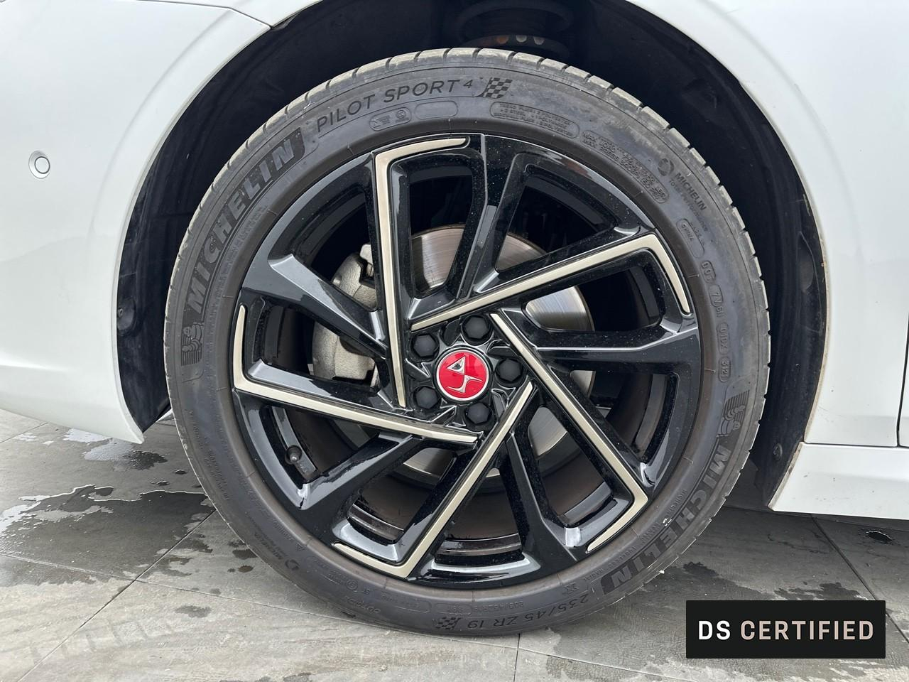 Ds Ds 9 9 puretech 225 eat8 performance line + — photo 16