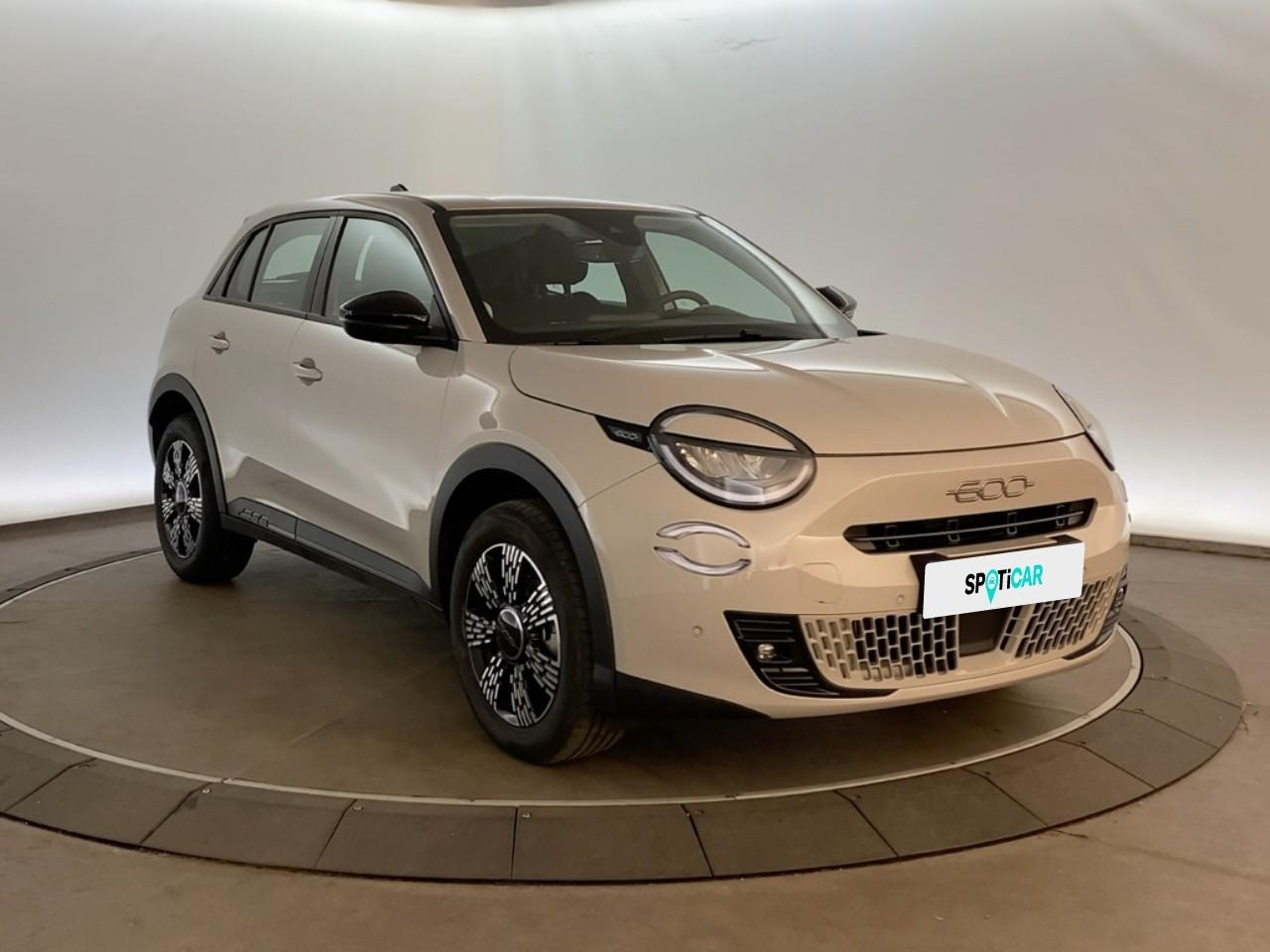 Fiat 600 t-gen 3 1.2 hybrid 145ch edct6 pop — photo 3