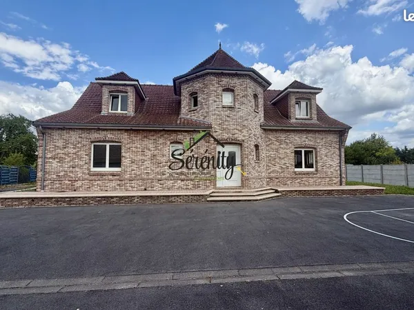 Maison 10 pièces 172 m²
