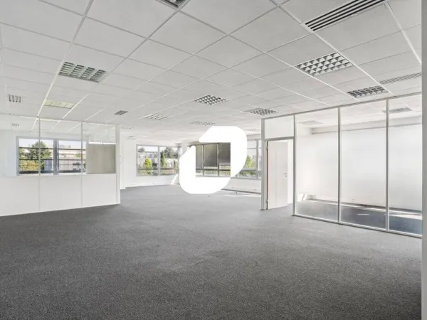 Bureaux 3655 m²