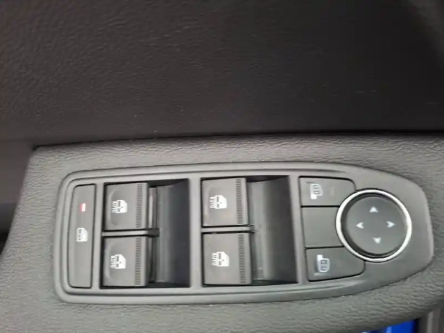 Renault Clio blue dci 100 ch gsr2 — photo 33