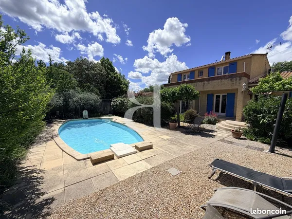 Maison 6 pièces 143 m²