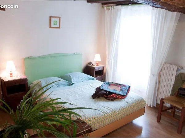 Chambre meublée proche de NOVEHA à Montaigu Vendée