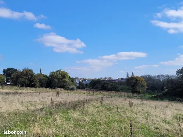 Terrain 590 m² Lannilis