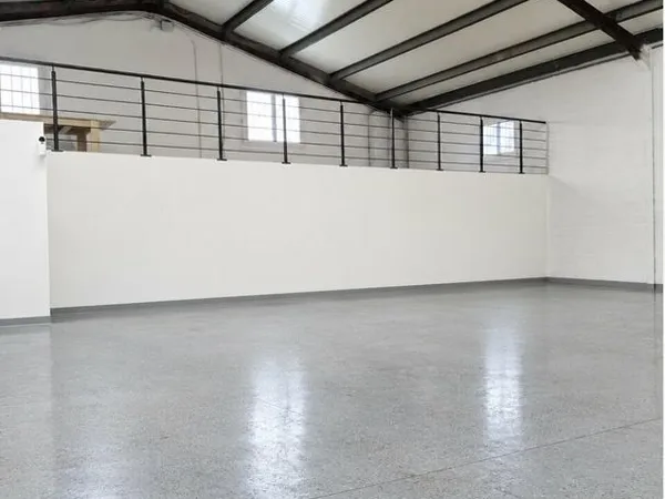LOCAL D'ACTIVITE 350 m² TARNOS