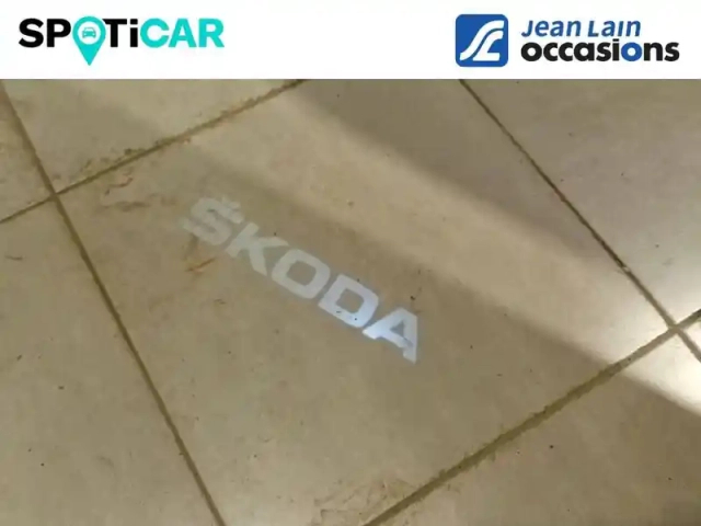 Skoda Octavia combi 2.0 tdi 200 ch dsg7 — photo 15