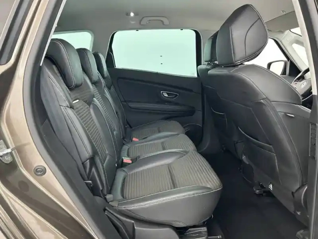 Renault Scenic grand  blue dci 120 — photo 25