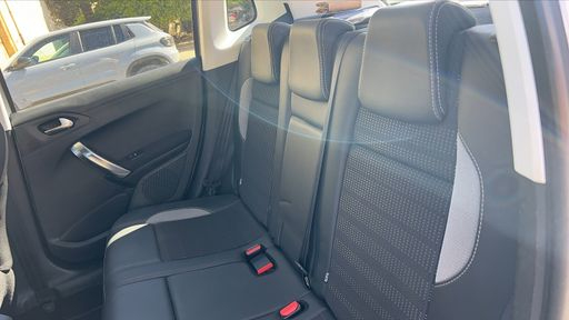 Peugeot 2008 1.2 PureTech 110 EAT6 - Allure – 2018 – 97986 km – Essence – Boîte Automatique — photo 18