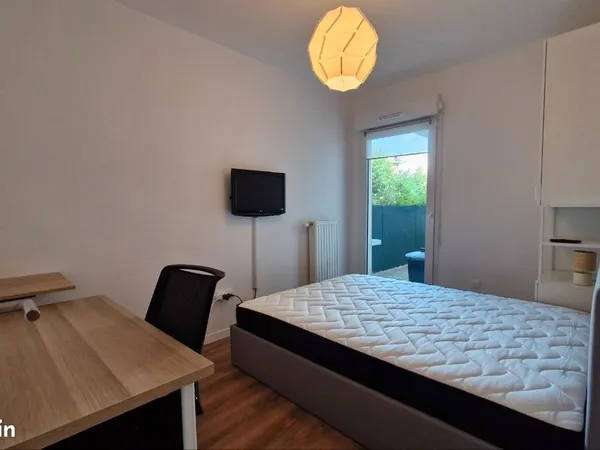 Chambre meublée 9,6m2 - Résidence récente de standing (2019 - DPE C)