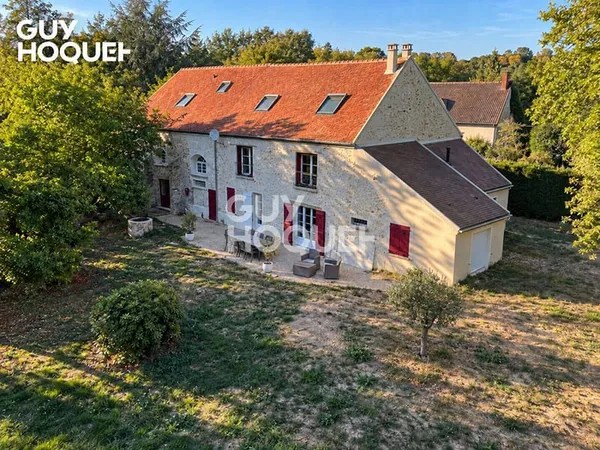 Maison 9 pièces 368 m²