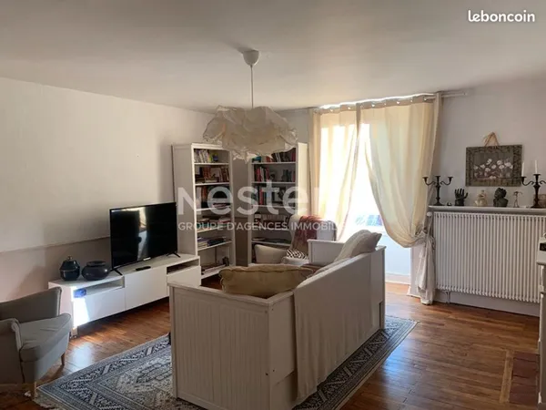 Local commercial 303 m² BRESSUIRE