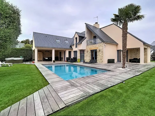Maison 6 pièces 180 m²