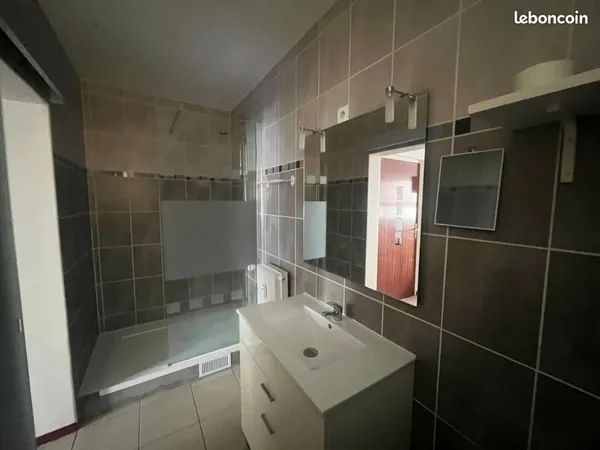 Studio 1 pièce 17 m²