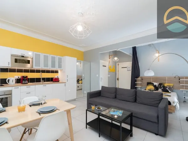 GRAND STUDIO 33M2 TOULON CENTRE MEUBLE - RENTABILITE 16.8%