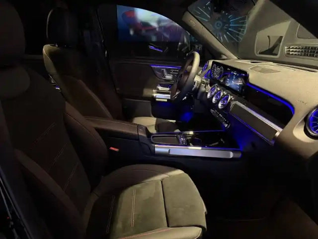 Mercedes Glb 200 d 8g-dct — photo 3