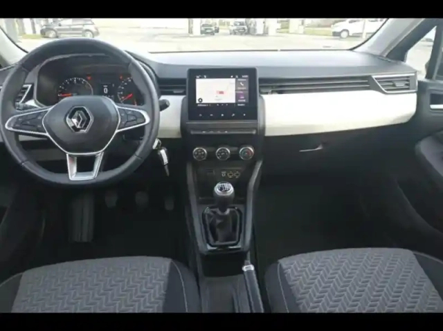 Renault Clio 1.0 tce 90ch evolution — photo 9