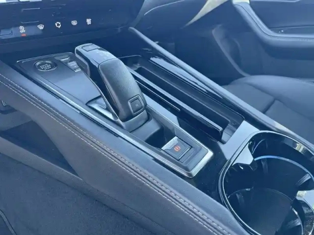 Peugeot 508 puretech  130 ch s&amp;s eat8 — photo 22