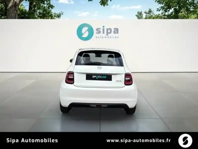 Fiat 500 3+1 e 95 ch — photo 4