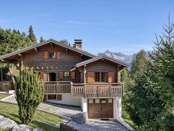 Saint-Gervais, charmant chalet à rénover, vue fantastique