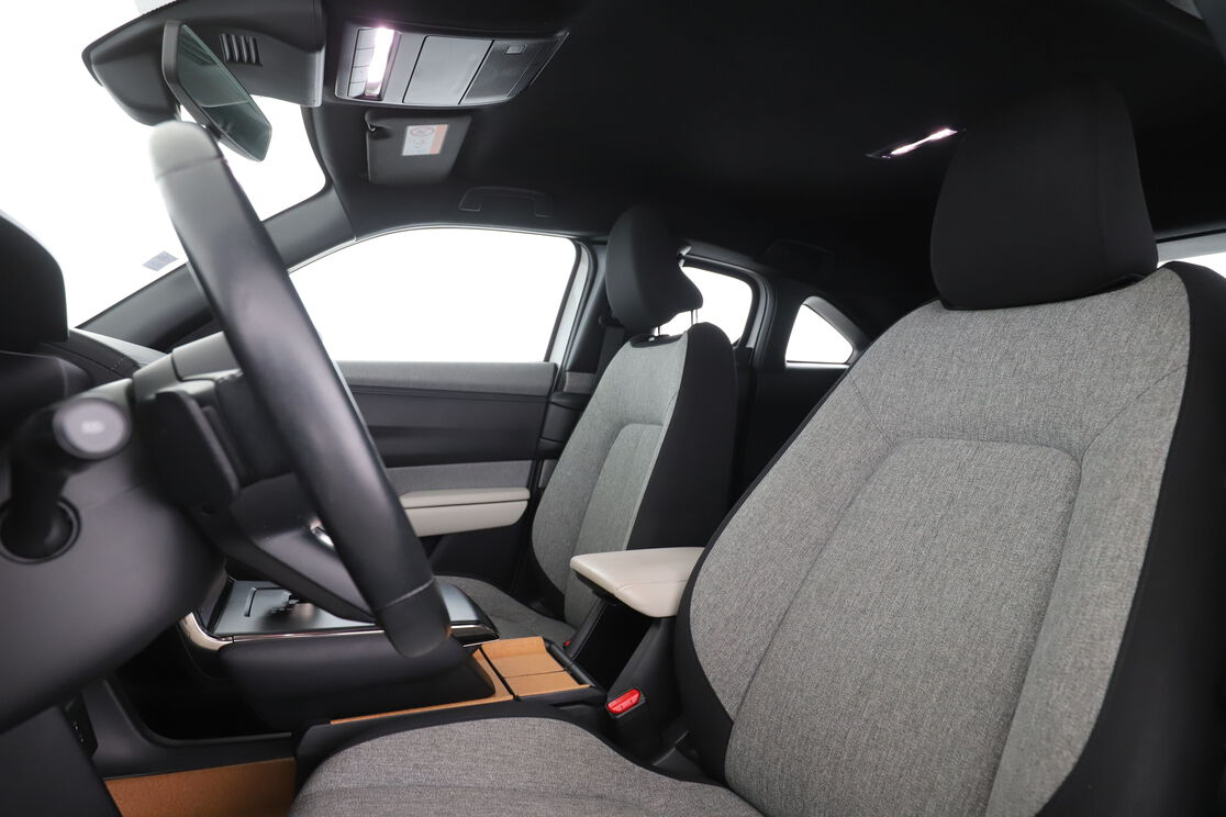Mazda MX-30 e-Skyactiv First Edition Modern Confidence — photo 9